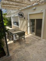 L D House Lagonisi - B&B Lagonissi