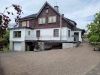Detached house 50m from ski lift - B&B Winterberg