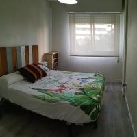 Apartamento de 2 dormitorios con terraza y vistas al mar