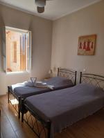 Villa Emmelia - Ferienwohnung Stavrós