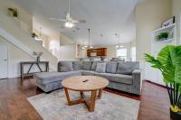 Sun Kissed Pool Home in Kissimmee - Chambres d'hôtes Kissimmee
