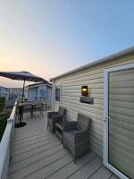 Robins Sunset Holiday Home - B&B