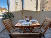 Depto céntrico en Mendoza, 3 ambientes con terraza balcón wifi alta velocidad lavandería cercano Aristides y Parque General San Martin - B&B Mendoza