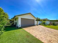 Bokarina Beach House - Family & Pet Friendly - Chambres d’hôtes Kawana Waters