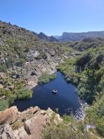 Stayatdestraadt Red Fin Cottage - B&B Op-die-Berg