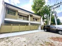 Casa Mandulia Beachfront House - Bed and Breakfast Lobo