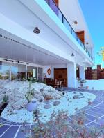 金樽浪花 - B&B Donghe