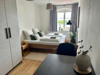 Rock For People Apartments, All inclusive, Free transport to Park 360 - Ferienwohnung Königgrätz