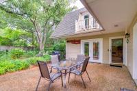 5 Mi to Pensacola Beach Townhome with Yard! - B&B Gulf Breeze