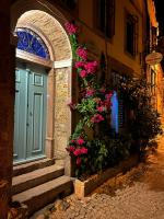 Tarihi Gülsün Hanım Konağı - Bed and Breakfast Ayvalık