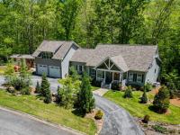 Robin's Nest - 4 Bed - Hot Tub & Game Room - Chambres d’hôtes Dahlonega