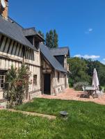 Charming Normandy House - Perfect for a Family Weekend Getaway - B&B Bonneville-la-Louvet