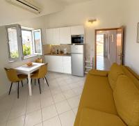 Apartment mit Terrasse