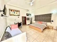 King Studio with Sofa Bed
