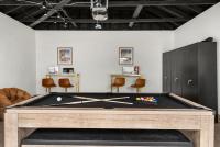 Cascade Cove - Heated Pool Spa - Billiards and Lounge - B&B Long Beach
