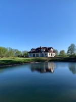 Dworek Pod Wierzbami - Bed and Breakfast Wołuszewo