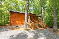 Romantic 1BR Cabin, Hot Tub, Easy Access & Wi-Fi - B&B Sevierville