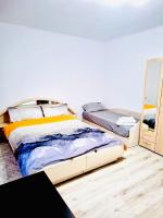 Deluxe Room (2 Adults + 1 Child)