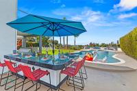 SoCal Gem Pool, Spa, Games, and Scenic Views - Chambres d’hôtes Oceanside