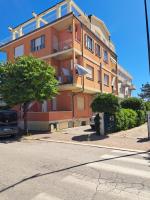 Casa HAPPINESS vista mare, 50m dal mare - Bed and Breakfast Marotta