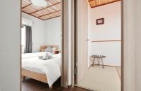 西九条駅徒歩3分USJと梅田と関空直通丸々貸切一軒家koto別館 - B&B Osaka
