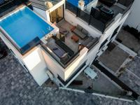 Premium Holiday home VILA VIDA with Pool - B&B Vodice