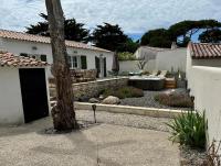 La Baleine - Ancienne Maison de pêcheur à 20 m de la plage - B&B Le Bois-Plage-en-Ré