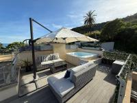 Duplex - Terrasse vue mer & Jacuzzi - Parking - DU - B&B