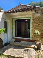 studio complet calme absolu - B&B Le Beausset