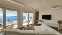 One-Bedroom Premium Apartment with Ocean View