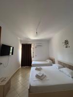 Glow Two Bedroom Apartment - Chambres d’hôtes Ksamil