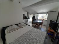 Charmant studio a Bois le Roi avec parking prive - B&B Bois-le-Roi