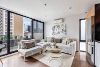 Cityscope - Stylish CBD Pad with a View - B&B Melbourne