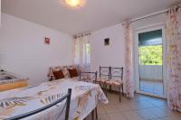 Mario - Ferienwohnung Martinšćica