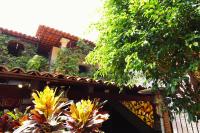 Enjoy AC in the Queen's Suite at Inn Ajijic - Chambres d’hôtes