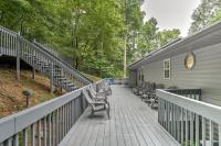 South AVL Group Estate | Hot Tub, Firepit & Pool | 5BR | Near Biltmore - B&B Biltmore Forest