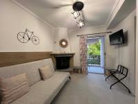 John Baker's Apartments - Bed and Breakfast Polychrono