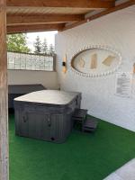 REMA Homes - Jacuzzi Terrasse 55' TV Küche Regendusche - Chambres d’hôtes Bad Bellingen