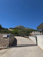 Holiday House Ljubica - ideal vacation spot - B&B Bol