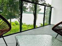 Błękitna Keja - apartament z widokiem na jezioro - Zegrze - Chambres d'hôtes Zegrze