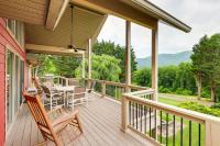 Blue Ridge Cabin on 6 Acres Hot Tub and Mtn Views! - B&B Swannanoa