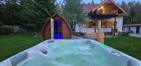 Las Warmegas - Luksusowy Dom Rozrywki z Jacuzzi,Sauna,Padel - B&B Miłogórze