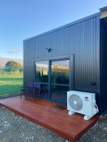 Flora Farmstay - B&B Makarewa