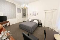 Suite 3 Eighteen - B&B