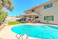 Spacious Lux Estate l 8 mins to Strip - Bed and Breakfast Las Vegas