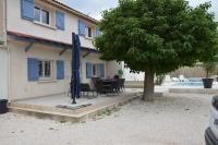 Confortable Villa de vacances et sa piscine à Cuges les pins à 2km OK Corral 20km plages - B&B