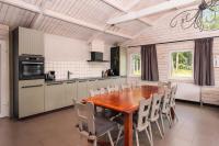 Familienhaus mit Hottub & Sauna + Wanderhütte | 18 Pers. - Ferienwohnung Wilsum