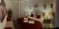King Suite with Pool View