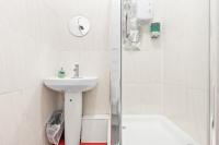 Private Studio in Dudley,Kitchen&Bathroom,Sleeps 1 - B&B Dudley
