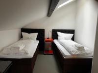 Chambre Triple avec Salle de Bains